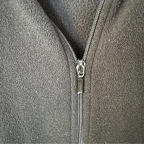 Old Navy Women’s Black Long Sleeve Zipper Front Fleece Jacket Size XXL GUC - Picture 3 of 8